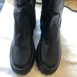 Winter black boots size 9